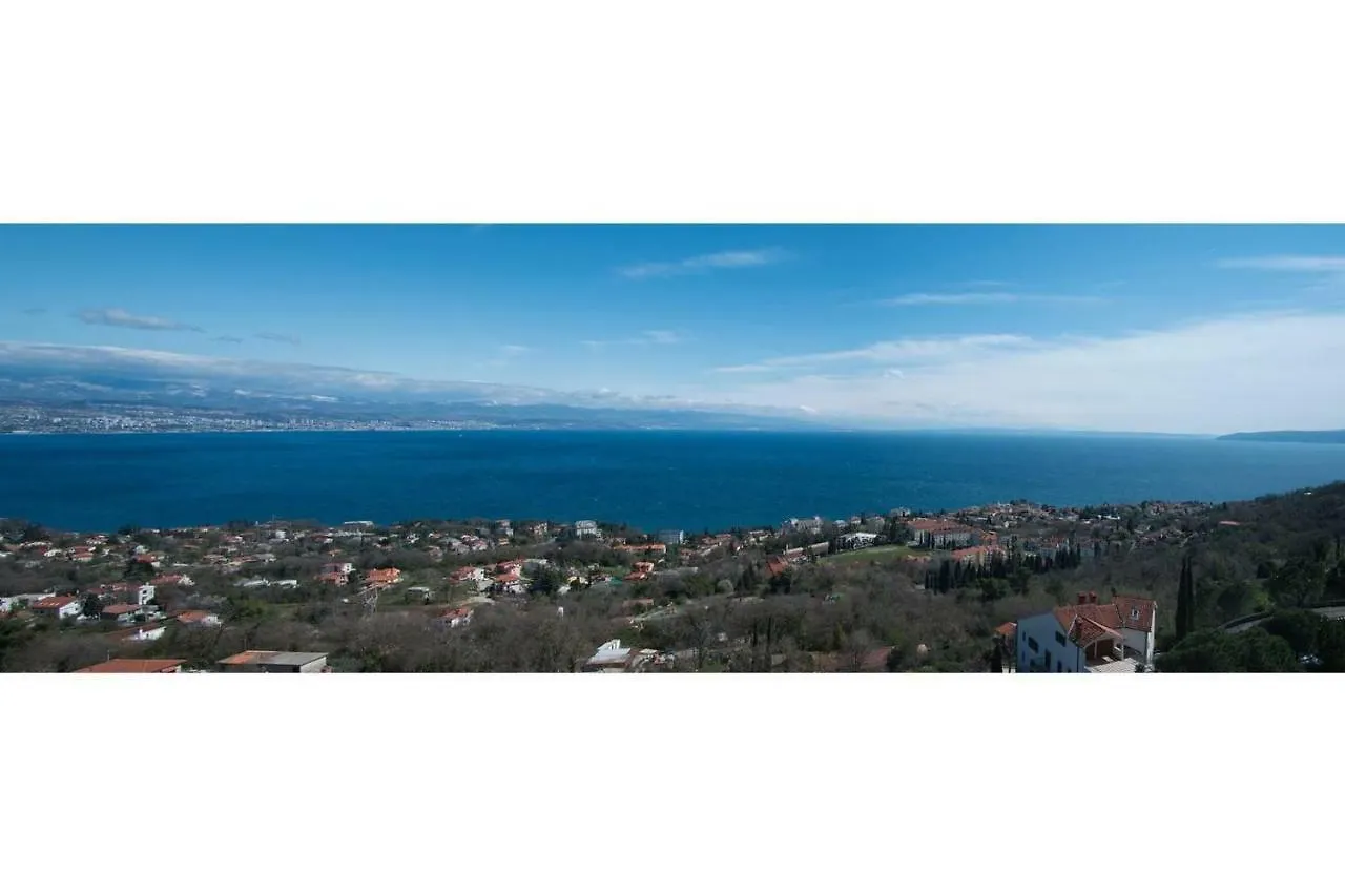 Cvita - Cozy apartment with an amazing view Lovran