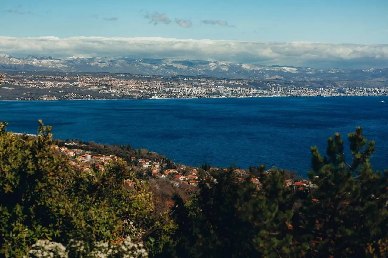 Cvita - Cozy apartment with an amazing view Lovran